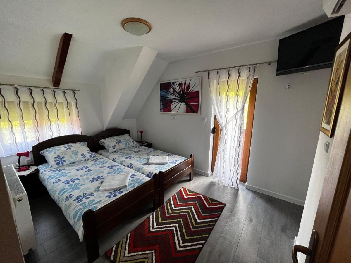 Plitvice Pension Perisic Кореница Екстер'єр фото