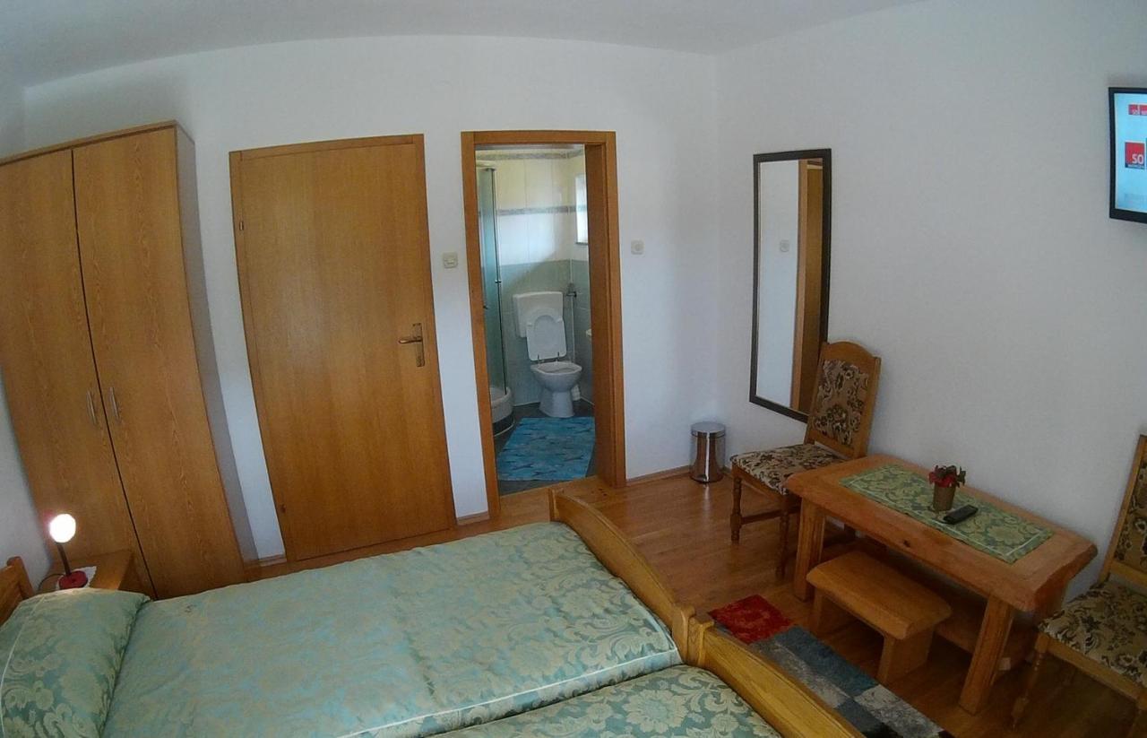 Plitvice Pension Perisic Кореница Екстер'єр фото